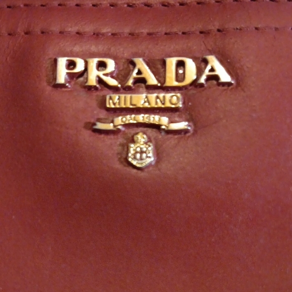Prada Vintage Milano Zip Around Women's Rose Wallet (EUC) - Picture 2 of 14